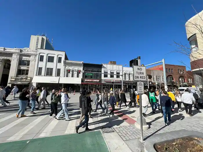 State Street Ann Arbor, curbless street